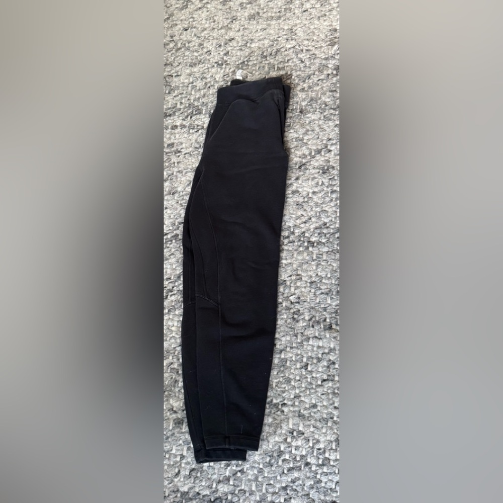 lululemon athletica Black joggers womens size 6